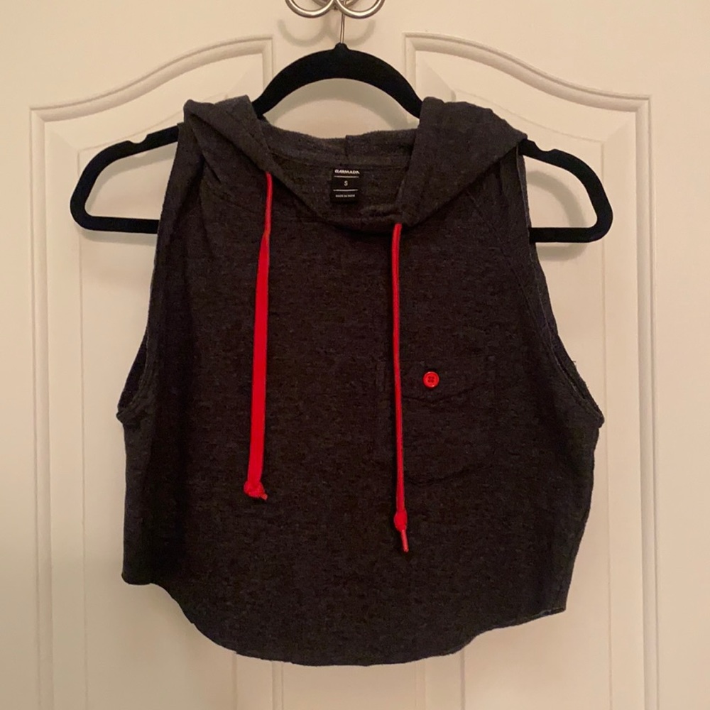 Cropped, sleeveless hoodie